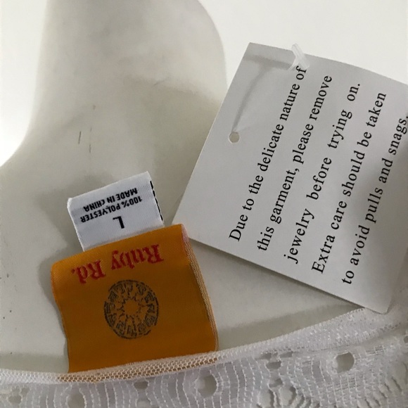 New Rudy Rd Ladies top - Picture 11 of 13